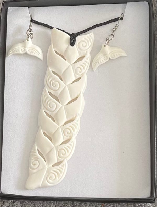 Whale Tail Set - Bone Necklace & Earrings For Sale