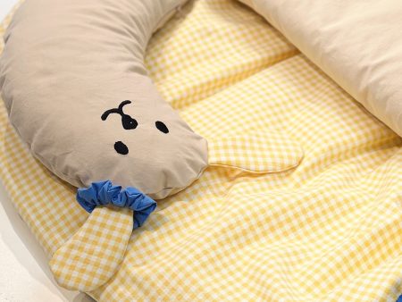 [PRE ORDER] HugMe Pillow Check Hot on Sale