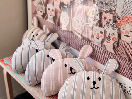 [PRE ORDER] Hug Me Buggy Pillow Artisan Online Hot Sale